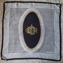 Charger l'image dans la galerie, Foulard vintage Gaëlle - Lettres entrelacées. Christian Dior