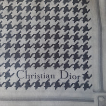 Charger l'image dans la galerie, Foulard vintage Gaëlle - Lettres entrelacées. Christian Dior