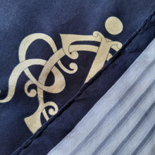 Charger l'image dans la galerie, Foulard vintage Gaëlle - Lettres entrelacées. Christian Dior
