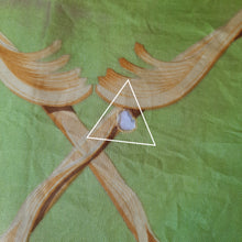 Charger l'image dans la galerie, Foulard vintage Nina - Imprimé couronnes Hermès Paris.