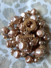 Charger l'image dans la galerie, Collier Darcy - Double rangs de perles champagnes. Agatha. Made in France