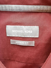 Charger l'image dans la galerie, Chemise "Seconde" Thomas - Violine uni. Taille M, 38, 40. Michael Kors. Modern Fit.