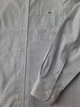 Charger l'image dans la galerie, Chemise "Seconde" Simon - Grise à carreaux blanc. Taille M, 38, 40. Lacoste.