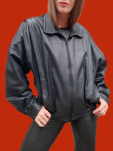 Charger l'image dans la galerie, Blouson vintage Mariana - Cuir d'agneau Noir. Taille XL, 42, 44. Made in Bulgarie