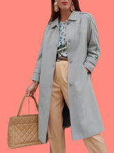 Charger l'image dans la galerie, Trench vintage Véra - Bleu ciel évasé. Taille L, 40, 42. C&A vintage. Made in West Germany