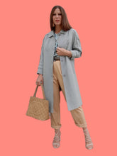 Charger l'image dans la galerie, Trench vintage Véra - Bleu ciel évasé. Taille L, 40, 42. C&A vintage. Made in West Germany