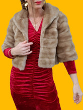 Charger l'image dans la galerie, Boléro / Veste vintage Chloé- Fourrure synthétique marron. Taille S, 36, 38. Made in France.