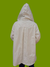 Charger l'image dans la galerie, Ciré Corinne - Imperméable blanc effet brillant. Taille XL, 42, 44. Armor Lux