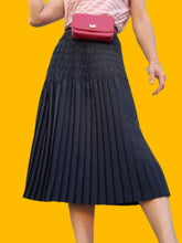 Charger l'image dans la galerie, Jupe vintage Élisa - Plissé noir. Taille M, 38, 40. Made in France.