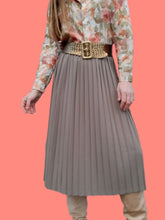 Charger l'image dans la galerie, Jupe vintage Léontine - Plissé marron clair. Taille S / M, 36 38, 40.