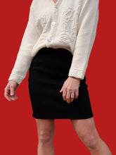 Charger l'image dans la galerie, Jupe vintage Maureen - Mini. Laine noire. Yves Saint Laurent. Taille M, 38, 40.