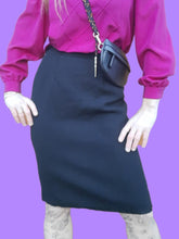 Charger l'image dans la galerie, Jupe vintage Nelly - Laine noire. Guy Laroche. Taille S, 36, 38. Made in France