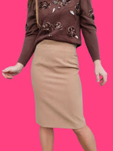 Charger l'image dans la galerie, Jupe crayon vintage Roxy - Marron clair. Taille S, 36, 38. Gérard Pasquier. Made in France