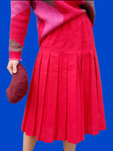 Charger l'image dans la galerie, Jupe vintage Molly. Plissée rouge. Longueur midi. Taille L, 40, 42. Made in France