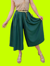 Charger l'image dans la galerie, Jupe culotte vintage Maggy - Vert émeraude. Plissée. Taille XS, 34, 36.