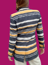 Charger l'image dans la galerie, Blazer vintage Léna - En soie rayée marine, jaune et blanc. Taille M, 38, 40. Louis Féraud. Made in France