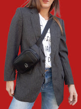 Charger l'image dans la galerie, Veste vintage Carmen. Yves Saint Laurent. Grise à rayures. Taille S, 36, 38. Fabriqué en France