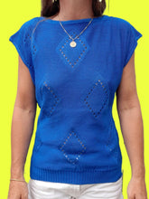 Charger l'image dans la galerie, Pull d'été vintage Claire - Losanges ajourés bleu roi. Taille M, 38, 40. Mary and Angy. Made in Italy.
