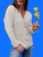 Charger l'image dans la galerie, Cardigan vintage Rose - Maille côtelée fleurie. Taille L, 40, 42.