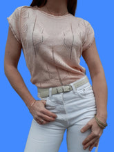 Charger l'image dans la galerie, Pull d'été vintage Cassie - Mailles ajourées roses. Taille M, 38, 40. Fabriqué en France