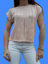 Charger l'image dans la galerie, Pull d'été vintage Cassie - Mailles ajourées roses. Taille M, 38, 40. Fabriqué en France
