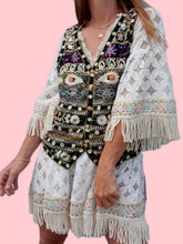 Charger l'image dans la galerie, Gilet "Seconde" Carrie - Broderies bohèmes, folk. Taille L, 40, 42