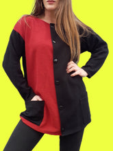 Charger l'image dans la galerie, Cardigan vintage Maddie - Color block. Taille M, 36 38. Fabriqué en France