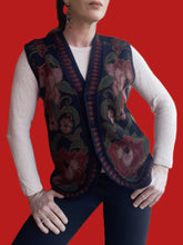Charger l'image dans la galerie, Gilet vintage Billie - Broderies florales. Taille M, 36, 38. Fabriqué en France