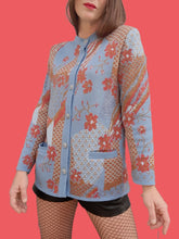 Charger l'image dans la galerie, Cardigan vintage Lisette - Imprimé Japonisant bleu et rouille. Taille M, 38, 40.