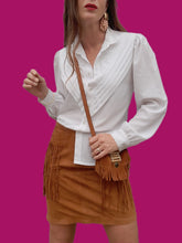 Charger l'image dans la galerie, Chemisier vintage Mathilde - Plastron plissé en V. Taille S, 36, 38. Franck et Fils Paris.