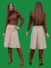 Charger l'image dans la galerie, Jupe-Culotte vintage Amandine - Coupe droite. Beige à détails fantaisie à la taille. Taille S, 36, 38.
