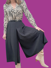 Charger l'image dans la galerie, Jupe-Culotte vintage Ariane - Plissée fluide noire. Taille M, 38, 40. Solphin