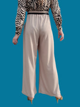 Charger l'image dans la galerie, Pantalon vintage Sandra - Palazzo beige. Taille M, 38, 40. Mariella Gelli