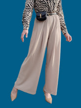 Charger l'image dans la galerie, Pantalon vintage Sandra - Palazzo beige. Taille M, 38, 40. Mariella Gelli