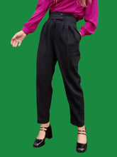 Charger l'image dans la galerie, Pantalon vintage Hélènéa - Noir à large ceinture. Taille S, 36, 38. Emmanueli Paris. Made in France