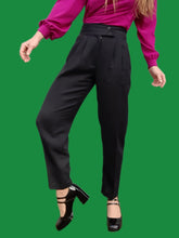Charger l'image dans la galerie, Pantalon vintage Hélènéa - Noir à large ceinture. Taille S, 36, 38. Emmanueli Paris. Made in France