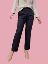 Charger l'image dans la galerie, Pantalon vintage Lucie - Laine bleue marine à très fines rayures. Taille S, 36, 38. Kenzo Homme.