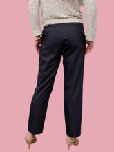 Charger l'image dans la galerie, Pantalon vintage Lucie - Laine bleue marine à très fines rayures. Taille S, 36, 38. Kenzo Homme.