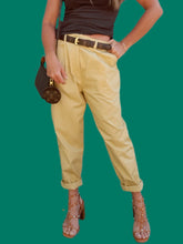 Charger l'image dans la galerie, Pantalon vintage Emmeline - Relax jaune en coton. Taille L, 40, 42