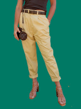Charger l'image dans la galerie, Pantalon vintage Emmeline - Relax jaune en coton. Taille L, 40, 42