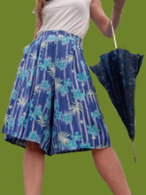 Charger l'image dans la galerie, Short vintage Marielle - Blue Flower. Taille XXL, 44, 46.