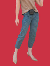 Charger l'image dans la galerie, Pantalon à pinces vintage Lila - A carreaux. Taille XS, 34, 36. City 53. Made in France.