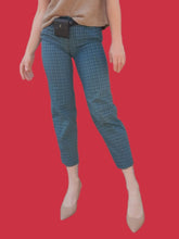 Charger l'image dans la galerie, Pantalon à pinces vintage Lila - A carreaux. Taille XS, 34, 36. City 53. Made in France.