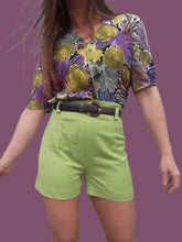Charger l'image dans la galerie, Short vintage. Vert Anis. Taille haute. S, 36, 38