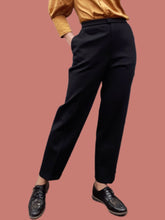 Charger l'image dans la galerie, Pantalon vintage Tessie - Karting noir. Taille L, 40, 42. Fabriqué en France