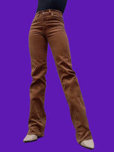 Charger l'image dans la galerie, Jean Levi's 632 Chloé - Velours côtelé marron. Taille S, 36, 38. W31 L36