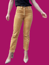 Charger l'image dans la galerie, Jean Levi's 631 Marcia - Velours côtelé moutarde. Made in France. Taille S, 36, 38. W30 L36
