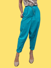 Charger l'image dans la galerie, Pantalon vintage Romy - Bleu turquoise. Coupe XXL.Taille S, 36, 38. Fabriqué en France