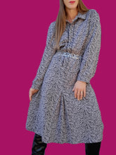 Charger l'image dans la galerie, Robe vintage Marceline - Imprimé zébré parme et noir. Taille XXL, 44, 46.