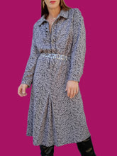 Charger l'image dans la galerie, Robe vintage Marceline - Imprimé zébré parme et noir. Taille XXL, 44, 46.